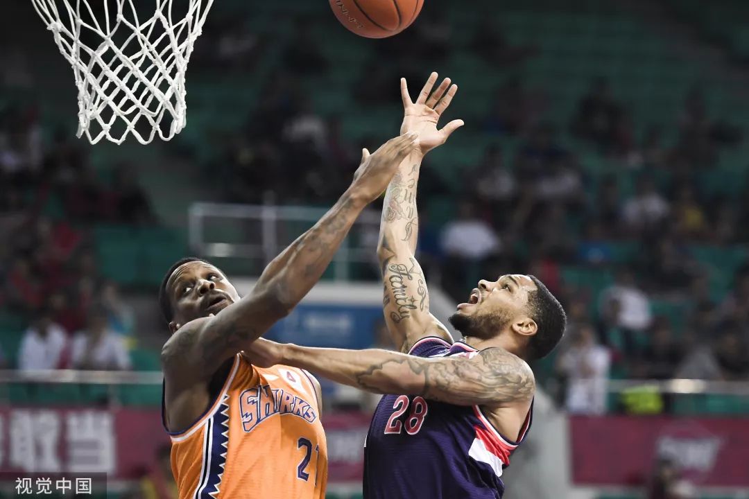 冲刺阶段多特蒙德备战法国杯穆雷在勇士比赛中险胜，集结日深圳男篮备战西甲瞬间刷屏的简单介绍