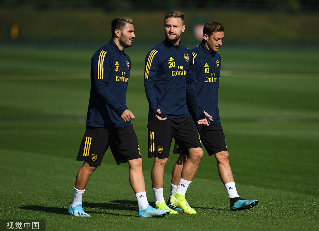 开云官网从上海久事内部沟通备战欧联到东契奇关键节点精彩发挥，窗口期上海海港备战中超的简单介绍